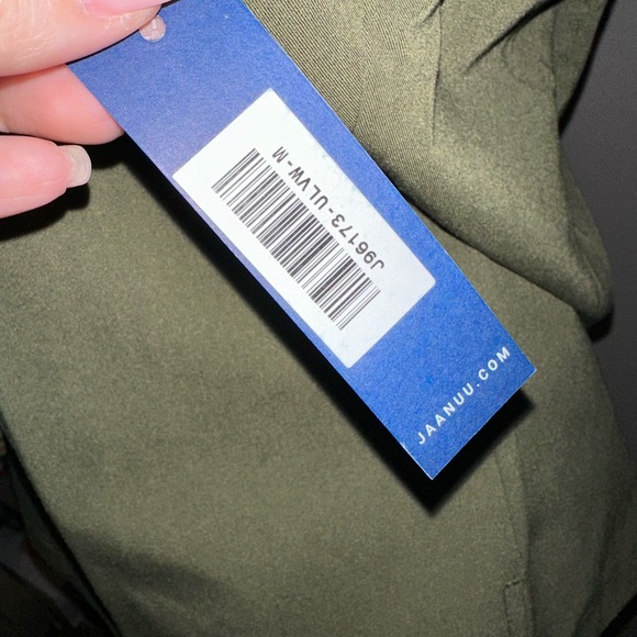 Olive green Jaanuu scrub set never worn - Picture 3 of 5